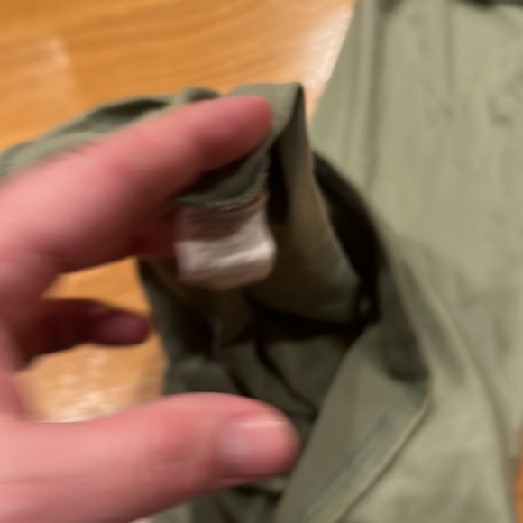 Brit & Bri green one shoulder top size medium. - Picture 7 of 7